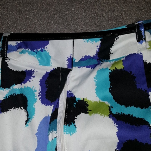 Beautiful pleated skirt - Picture 4 of 6